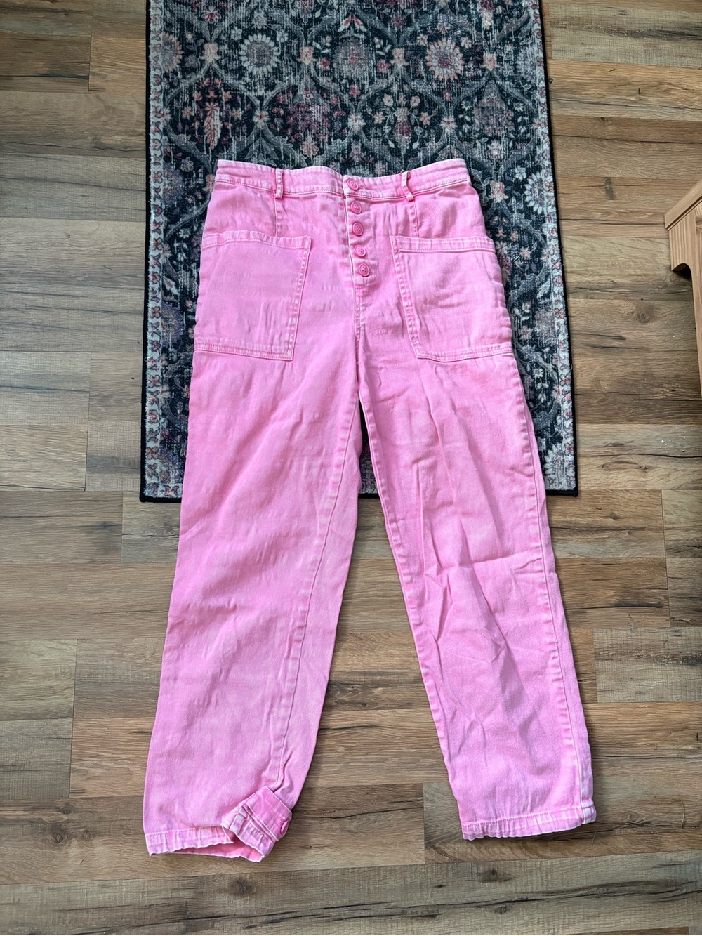 High-Waist Pink Cargo/Capri Pants
